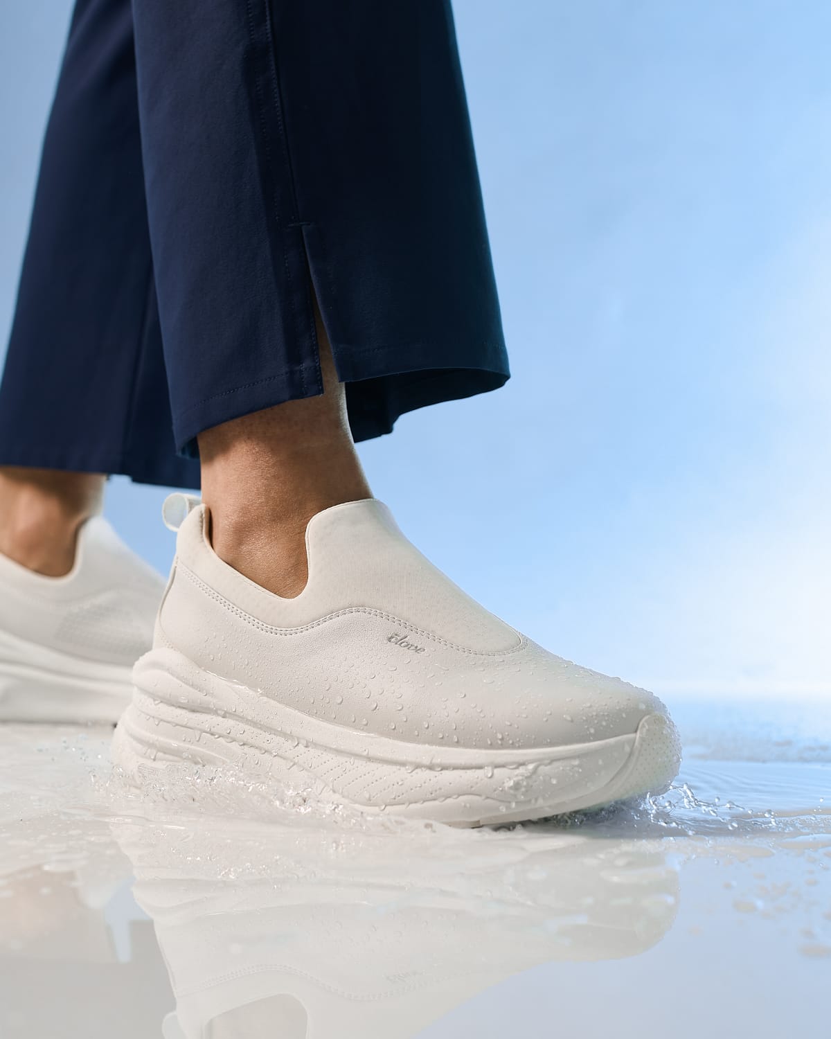 Men's Ona - Brilliant White - Image 4